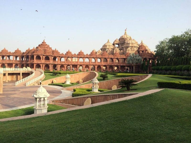 Travel bloggers share: 18 Things to do & Places to visit in Delhi.