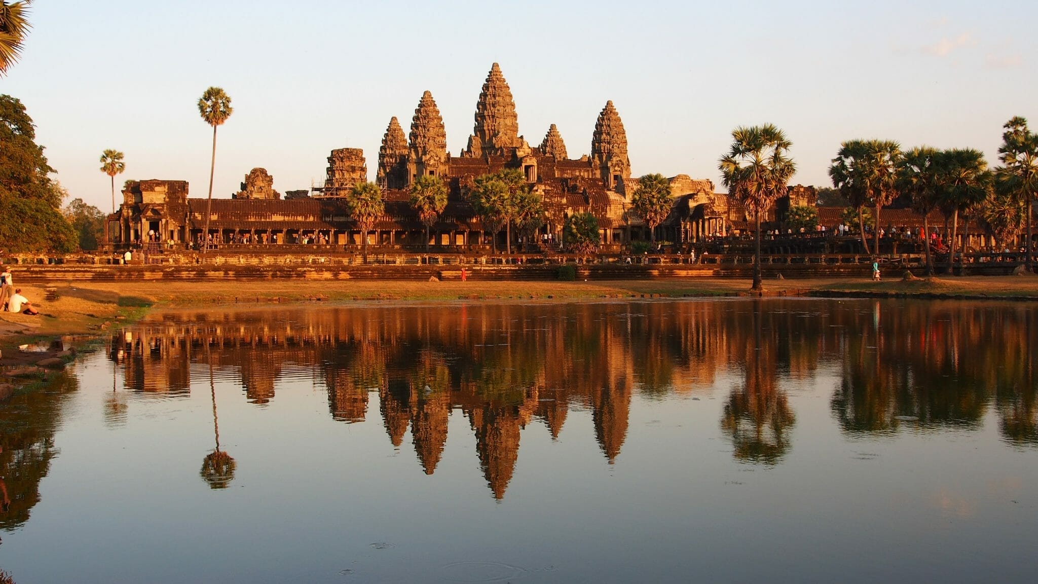 How to plan a sunrise at Angkor Wat. - The Midnight Blue Elephant